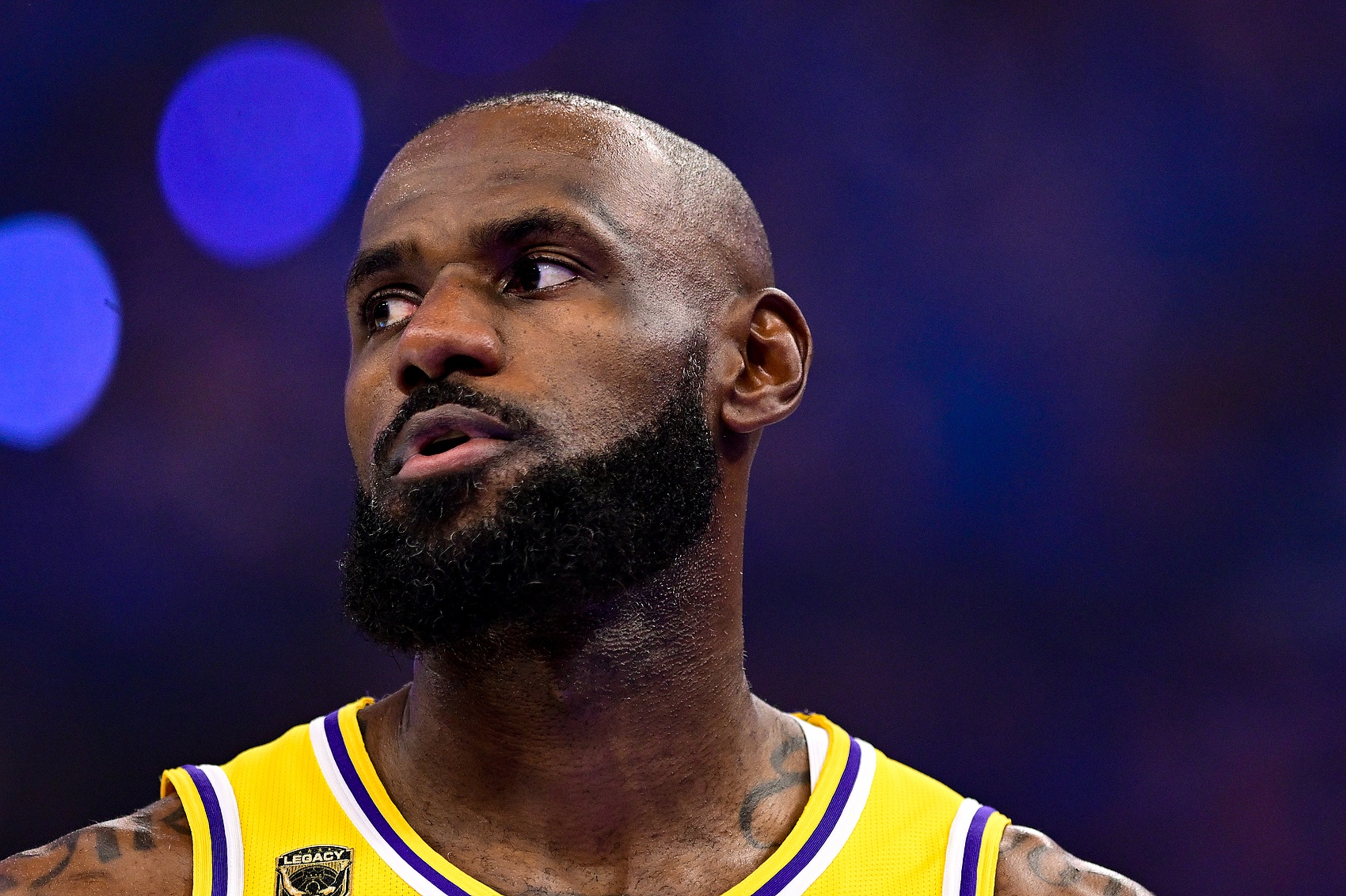 76人官宣詹姆斯加盟 NBA晒其评价费城球迷旧言
