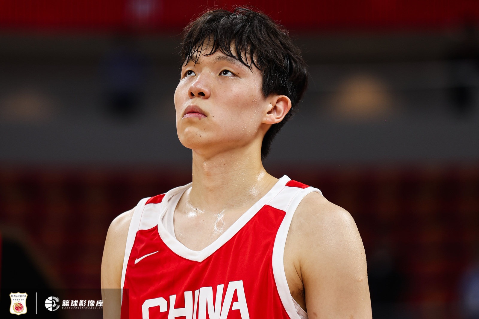 男篮巨大损失!“杨瀚森将缺席后续世预赛”词条登上微博热搜